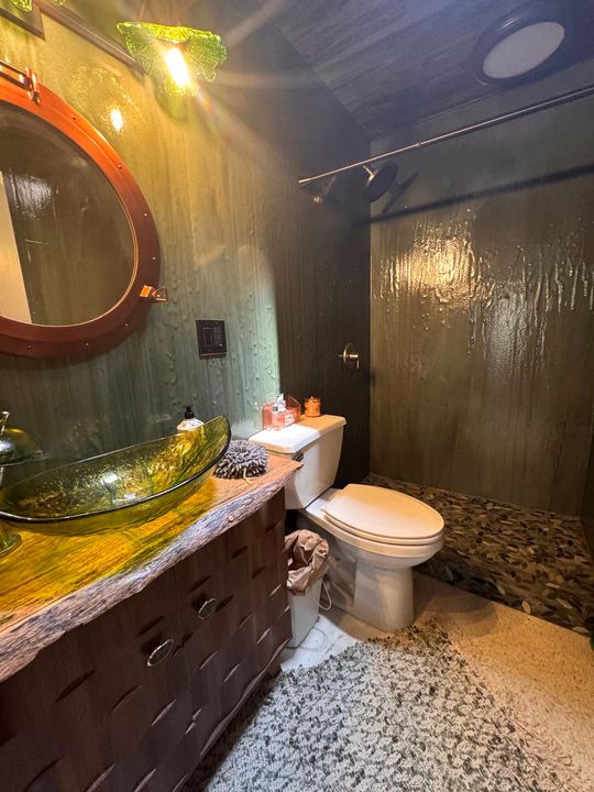 Live-Edge Vanity Top