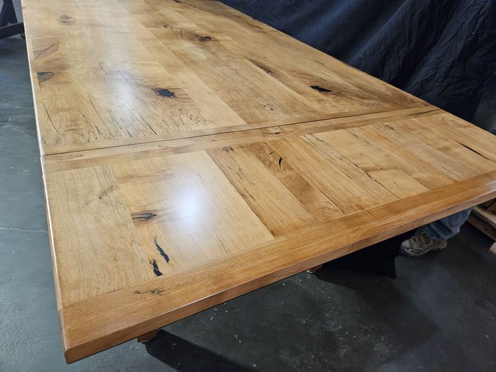 Furniture-grade conversion varnish on spalted maple